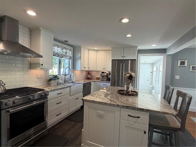Stunning Turn-Key Colonial ideally located in Governor Francis - photo 17