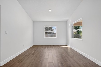 THE MAJESTIC BRADFORD MODEL, BUILT BY AWARD WINNING SYNERGY - photo 18