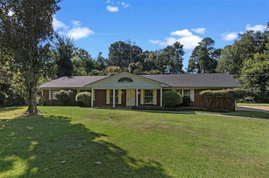 Lake Home For Sale in Shreveport, Louisiana