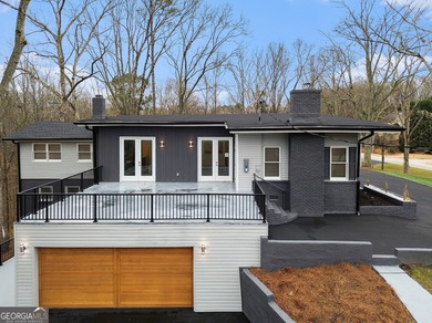 Lake Lanier Home For Sale in Gainesville Georgia