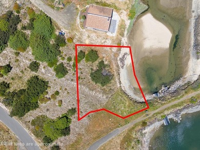 This spacious level lot is the perfect canvas to build the home - photo 4