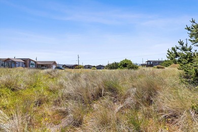 This spacious level lot is the perfect canvas to build the home - photo 9