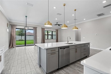 Welcome to this 2022 custom CBS home in Veranda Gardens. Prime - photo 12