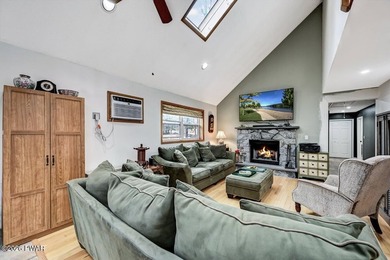 Rare opportunity in The Hideout! This 7 bedroom, 3 bath home is - photo 7