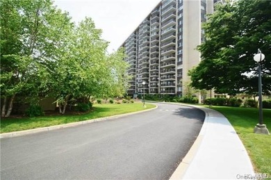 Renovated Kitchen, Large Living Rm/Din. Rm, Bedroom has a Huge - photo 10