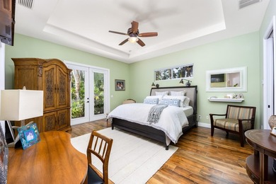 Stunning 4BR + den / 3BA Key West-style waterfront estate in - photo 25