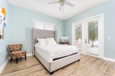 Stunning 4BR + den / 3BA Key West-style waterfront estate in - photo 32