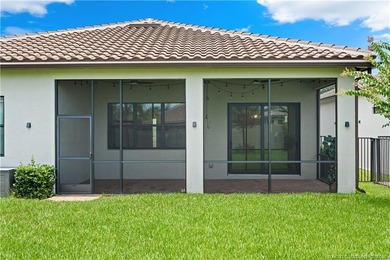 Welcome to this 2022 custom CBS home in Veranda Gardens. Prime - photo 33