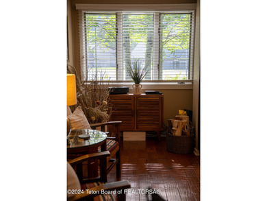 Additional listing photo 4