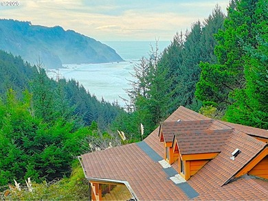 Turnkey Ocean View Cabin - Updated, Income-Producing & Steps to - photo 1