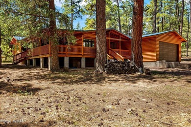Nestled among the tall pines of Alpine, this charming mountain - photo 3
