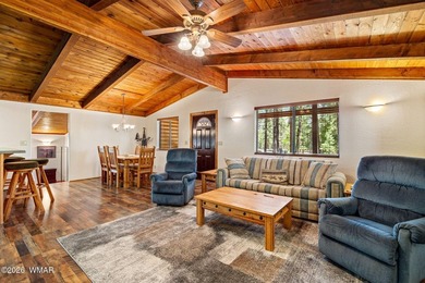 Nestled among the tall pines of Alpine, this charming mountain - photo 5