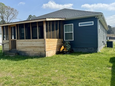 Located just outside the city limits of Benton, this nearly new - photo 4