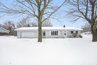Lake Home Sale Pending in Spring Lake, Michigan
