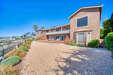 Spectacular Front Row 4 unit Apartment Building directly - photo 12