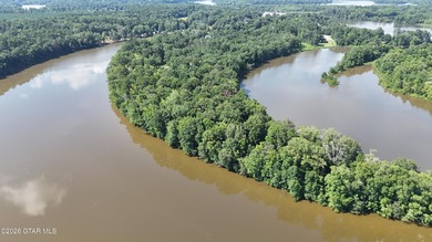 Lot 13 This beautiful lot offers a quiet setting surrounded by - photo 5