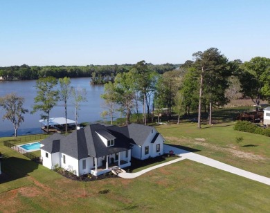 Lake Home For Sale in Albany, Georgia