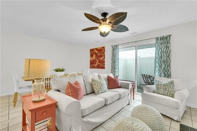 Move right in and start enjoying this beautifully maintained - photo 1