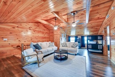 This fully furnished  is nestled within an established Nolin - photo 3