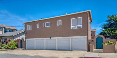 Spectacular Front Row 4 unit Apartment Building directly - photo 29