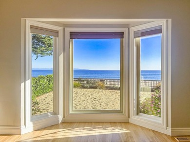Spectacular Front Row 4 unit Apartment Building directly - photo 32