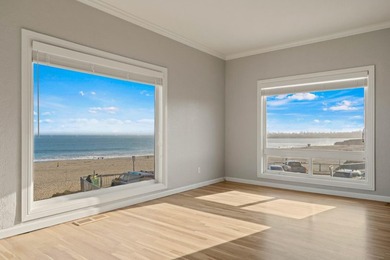 Spectacular Front Row 4 unit Apartment Building directly - photo 42