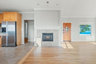 Spectacular Front Row 4 unit Apartment Building directly - photo 45