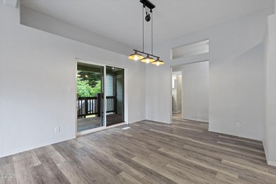 Welcome to this spacious and versatile 2,500 sqft home tucked - photo 4