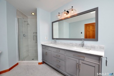 Incredibly rare opportunity to move into spacious end ranch unit - photo 15