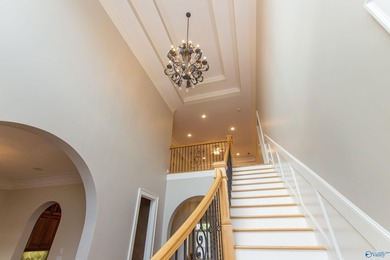 Custom 5BR/4.5BA home on a quiet cul-de-sac with hardwood floors - photo 16