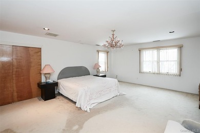LARGE HOME ON A HUGE LOT SIZE!!!!!!! Beautiful brick Colonial - photo 17