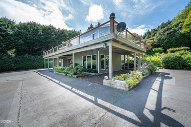 Enjoy magnificent ocean views overlooking scenic Boiler Bay from - photo 4