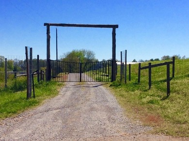 Unbelievable, historic farm in Sparta, Tennessee. Known as the - photo 24
