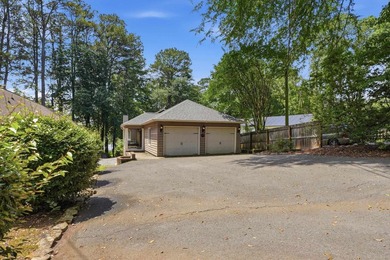 Seller is offering $5000 in concessions with acceptable offer!! - photo 32