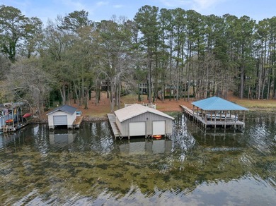 Seller is offering $5000 in concessions with acceptable offer!! - photo 36