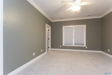 Custom 5BR/4.5BA home on a quiet cul-de-sac with hardwood floors - photo 40