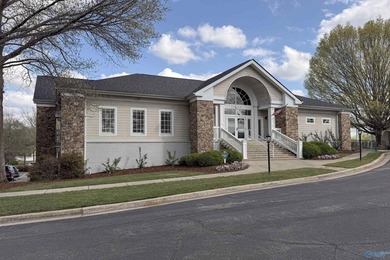 Custom 5BR/4.5BA home on a quiet cul-de-sac with hardwood floors - photo 46