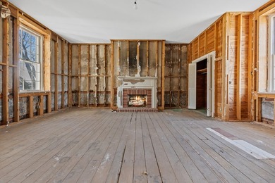 Unbelievable, historic farm in Sparta, Tennessee. Known as the - photo 46