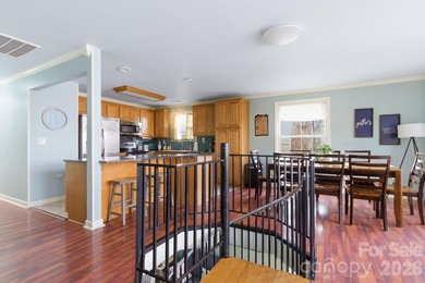Discover an incredible Lake Tillery retreat with sweeping - photo 7