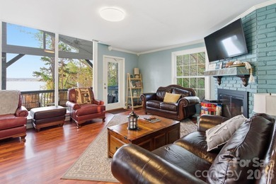 Discover an incredible Lake Tillery retreat with sweeping - photo 8