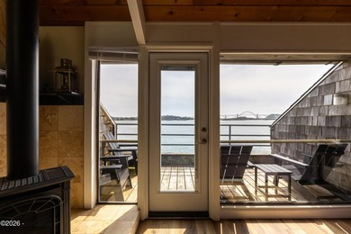 Yaquina Bay Water Front Condominium. 1 bedroom, 1 bath, Dinning - photo 10