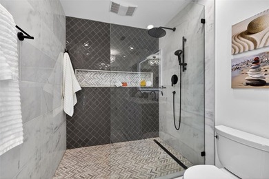 Wake up to the charm of Belleair living in this beautifully - photo 14