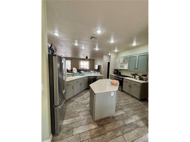 Welcome to a spacious single-story home in the desirable Cottage - photo 15