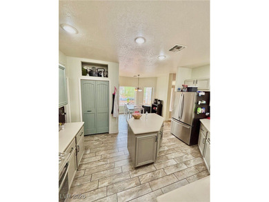 Welcome to a spacious single-story home in the desirable Cottage - photo 16