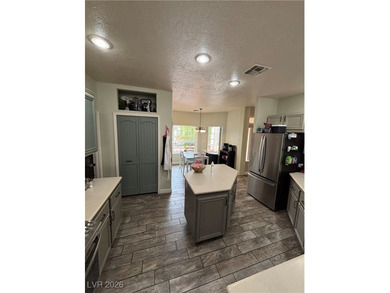 Welcome to a spacious single-story home in the desirable Cottage - photo 17