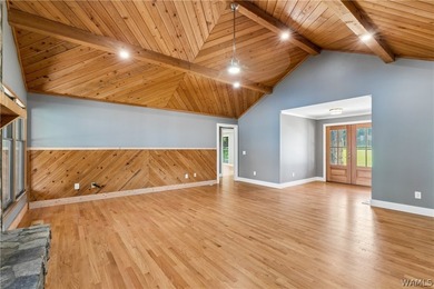 Beautifully renovated waterfront home on 1+/- acre overlooking - photo 24