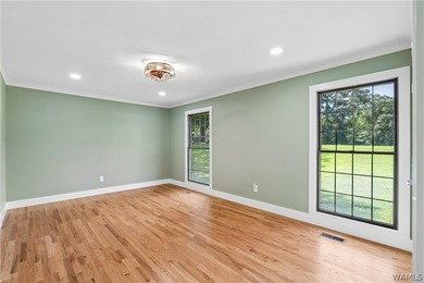Beautifully renovated waterfront home on 1+/- acre overlooking - photo 26