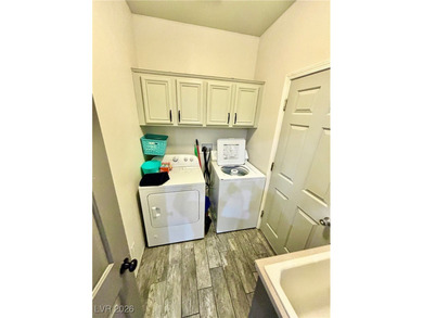 Welcome to a spacious single-story home in the desirable Cottage - photo 27