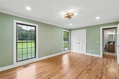 Beautifully renovated waterfront home on 1+/- acre overlooking - photo 27