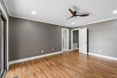 Beautifully renovated waterfront home on 1+/- acre overlooking - photo 30